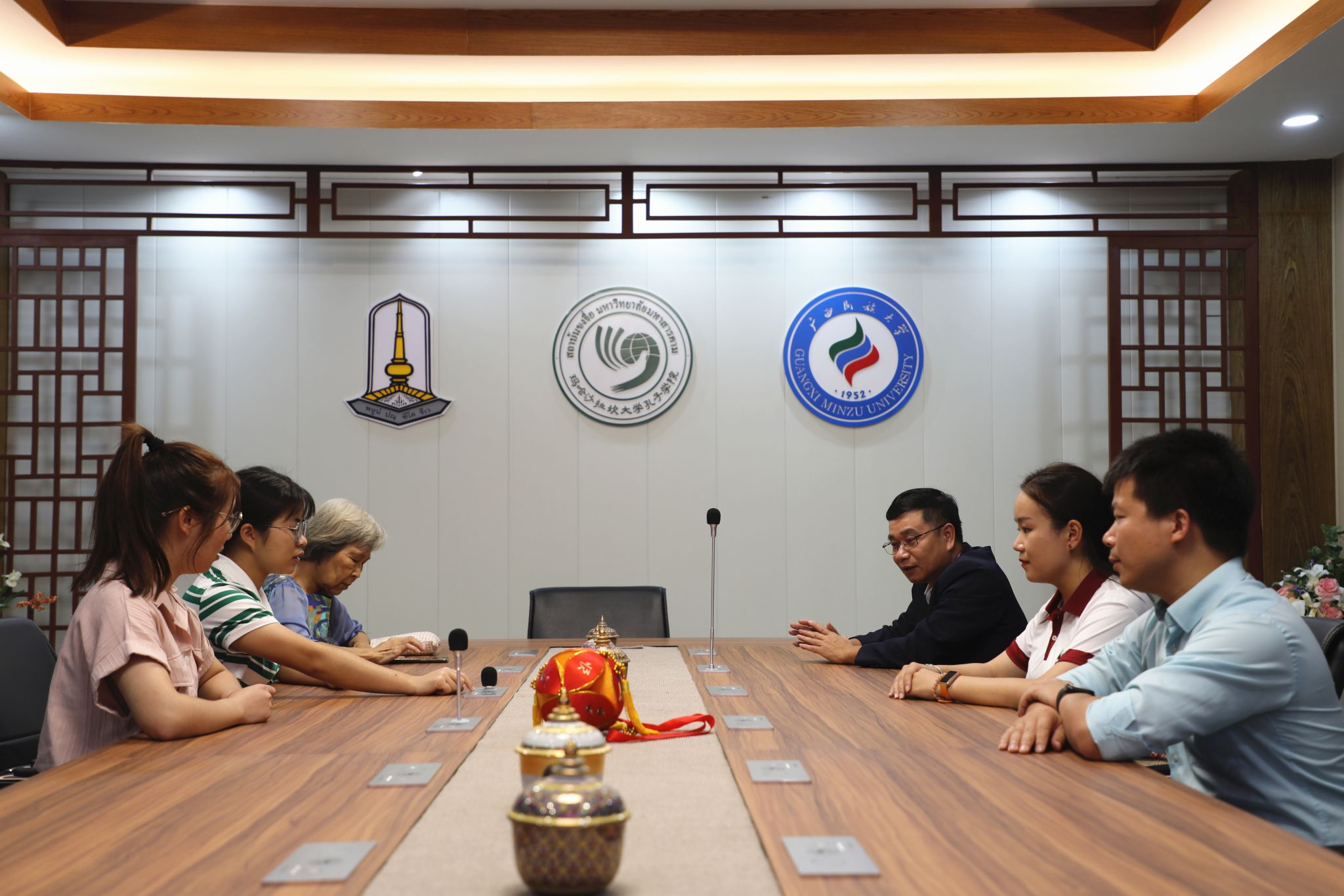 孔子学院泰国教育部基础教育委员会专家来访玛哈沙拉坎大学孔子学院